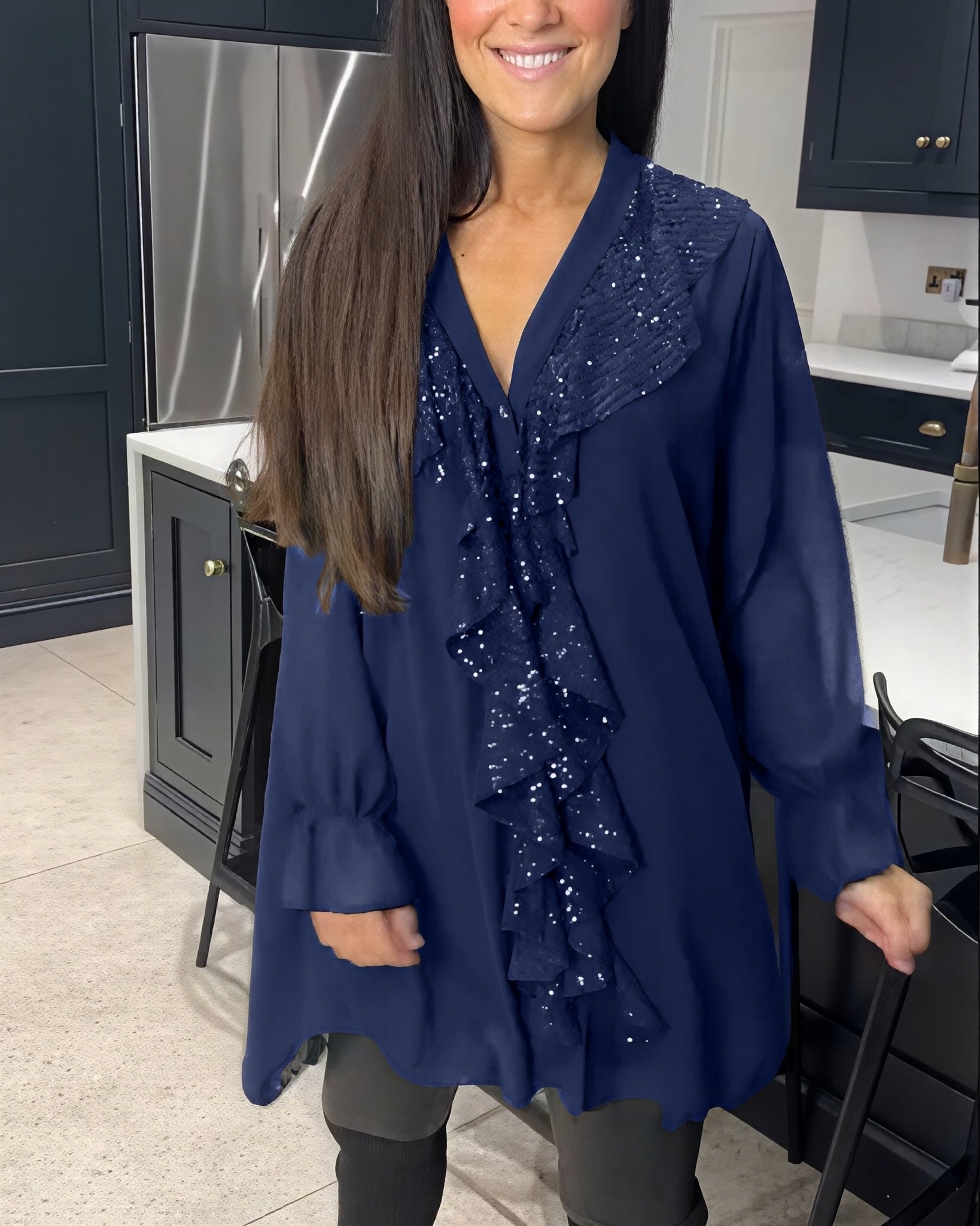 Aurora - Lange Bluse mit V-Ausschnitt