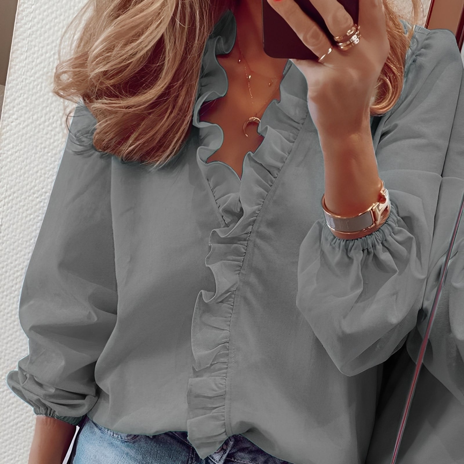 Martha - Stilvolle Rüschenbluse mit V-Ausschnitt für Damen