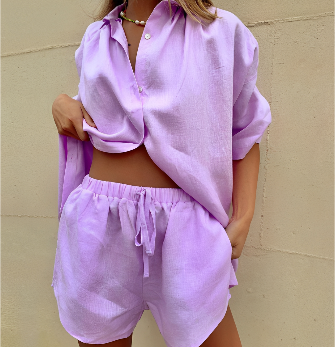 Abbie - Lässiges Set aus lockerem Hemd und Shorts für Damen