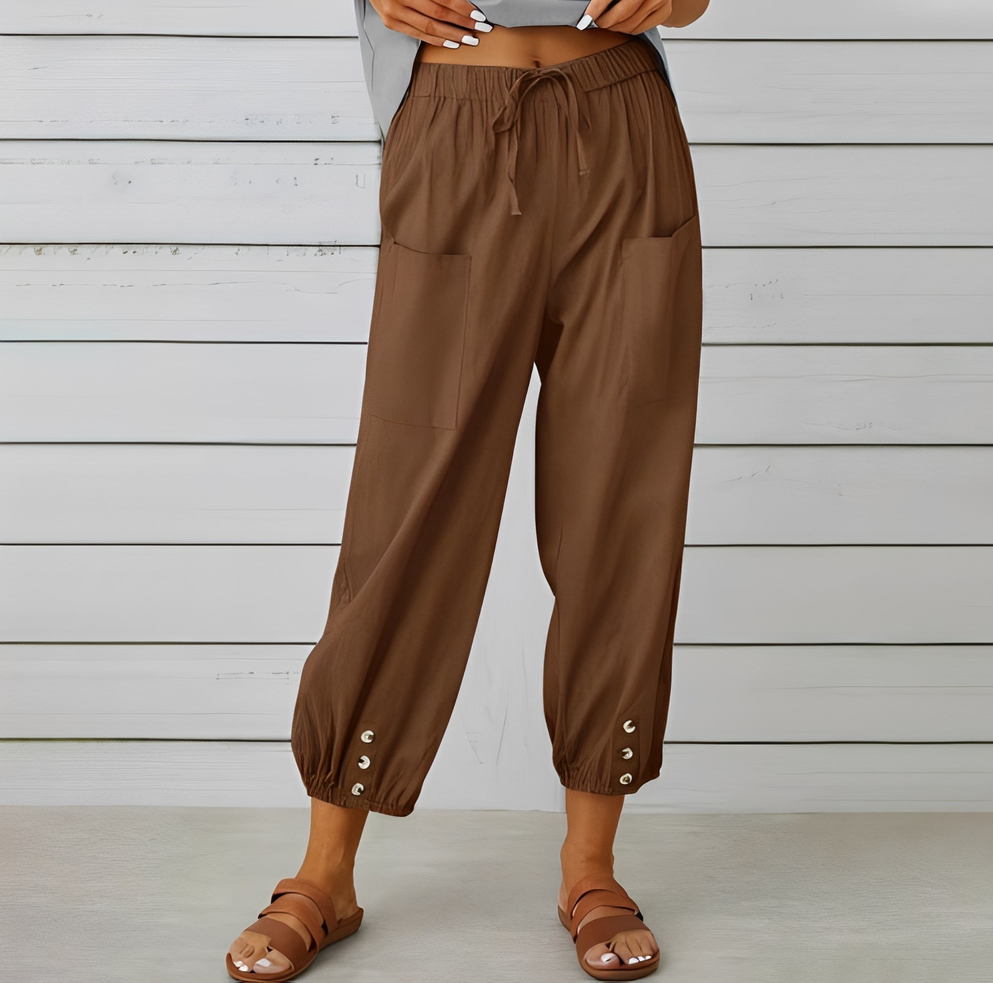 Christa - Lässige, locker sitzende, verkürzte Hose für Damen