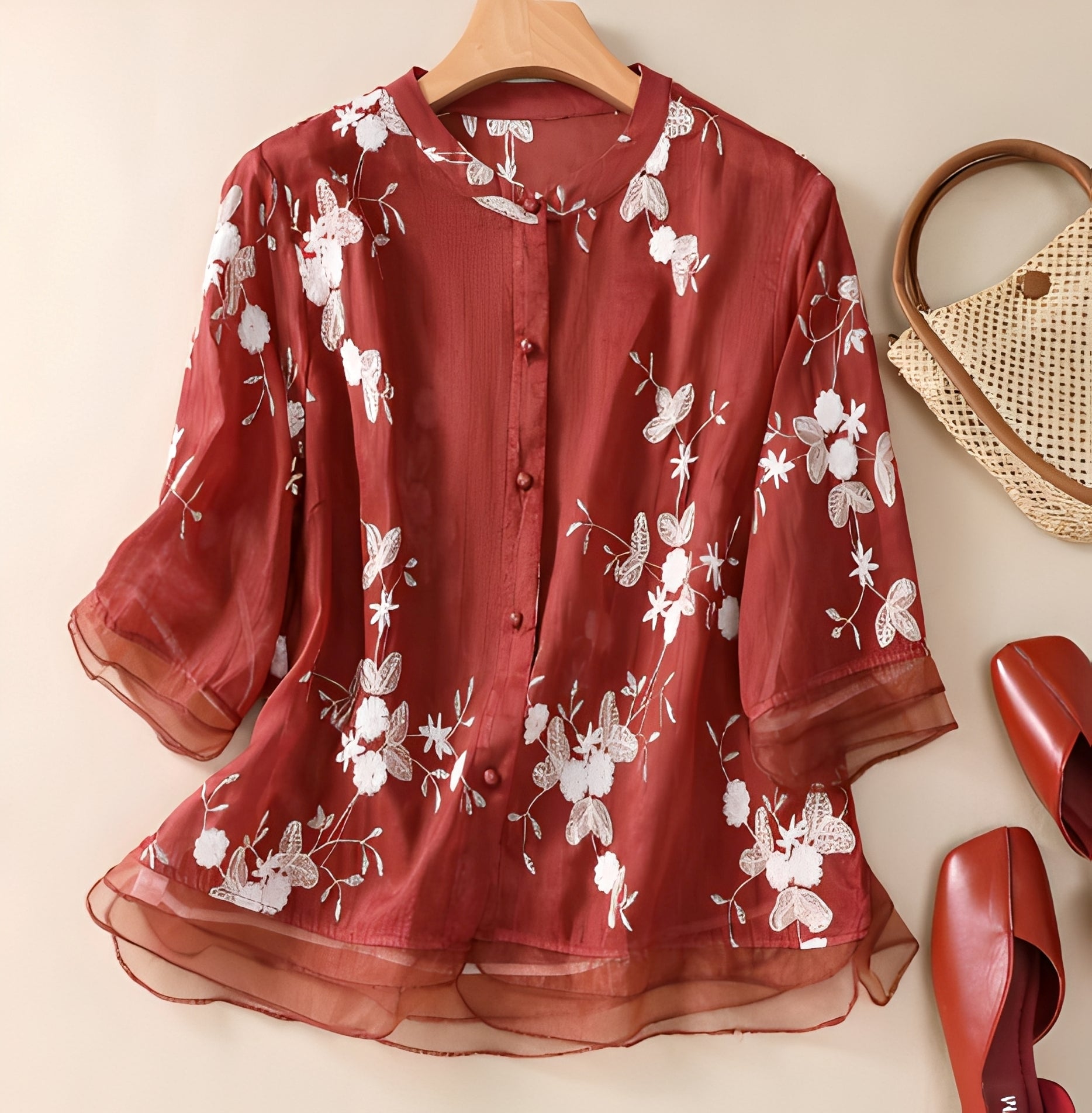 Christine - Stilvolle Bluse mit gestickten Blumen für Damen
