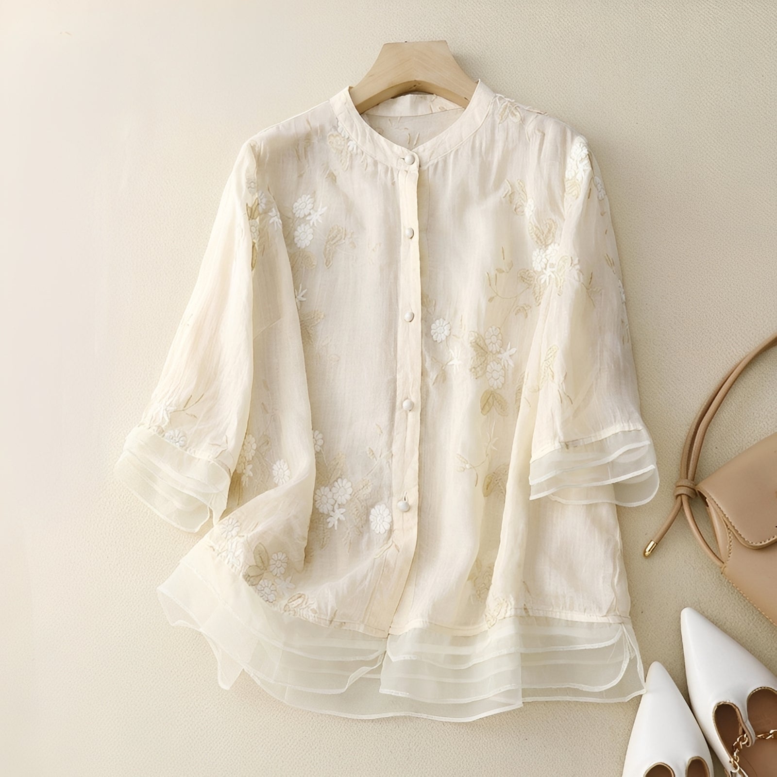 Christine - Stilvolle Bluse mit gestickten Blumen für Damen