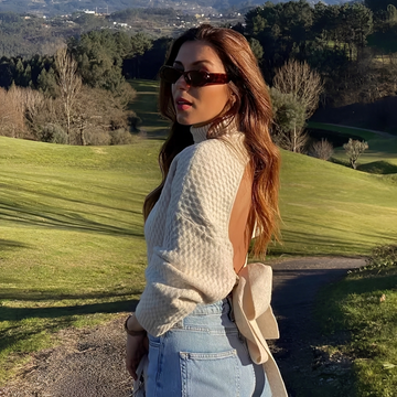 Adelyn - Moderner Pullover mit Schleifenschmuck