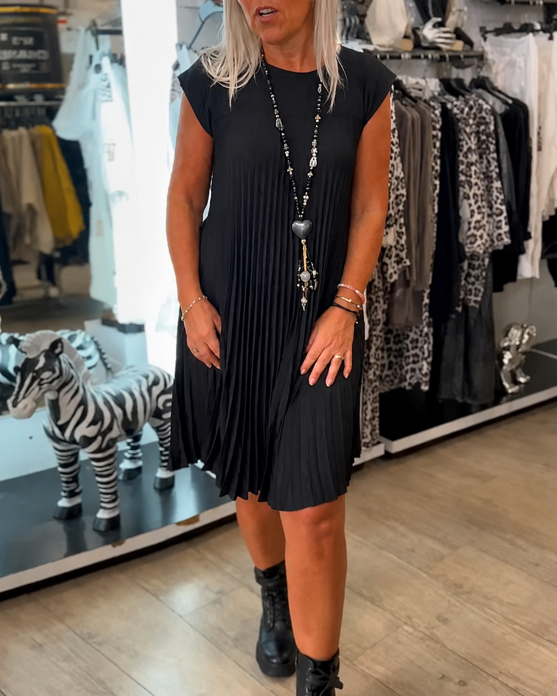 Angélique - Weites Plisseekleid