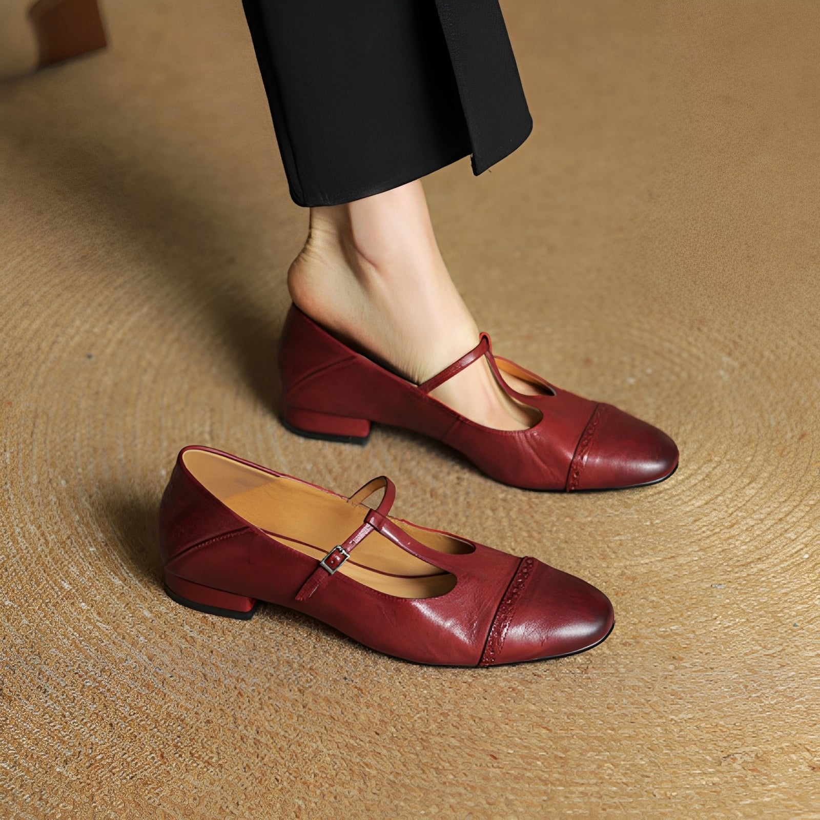 Bella - Elegante Ballerinas mit T-Schnalle