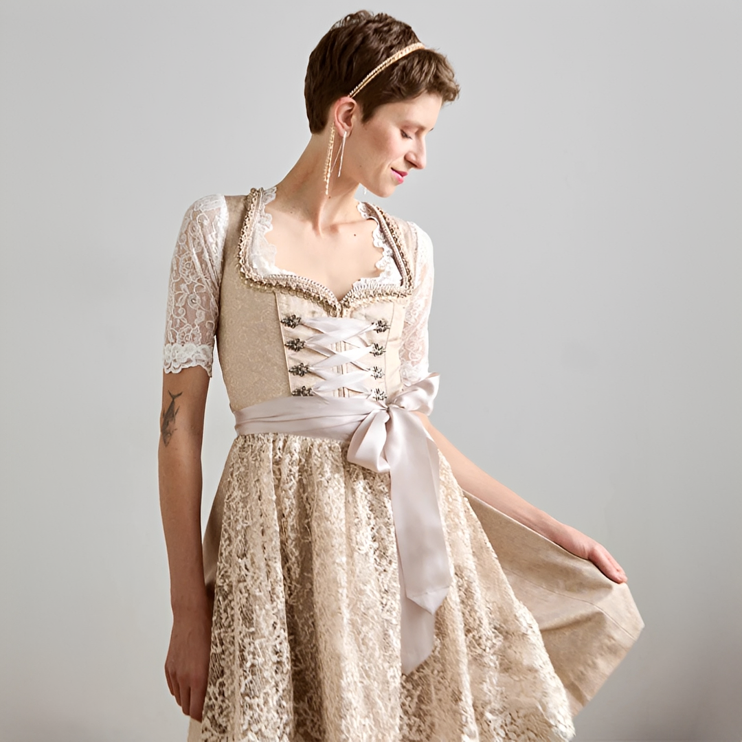 Eunes - Elegantes Schnürkorsettkleid für Damen