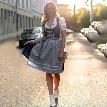 Ferma - Ein stilvolles und schickes Damenkleid