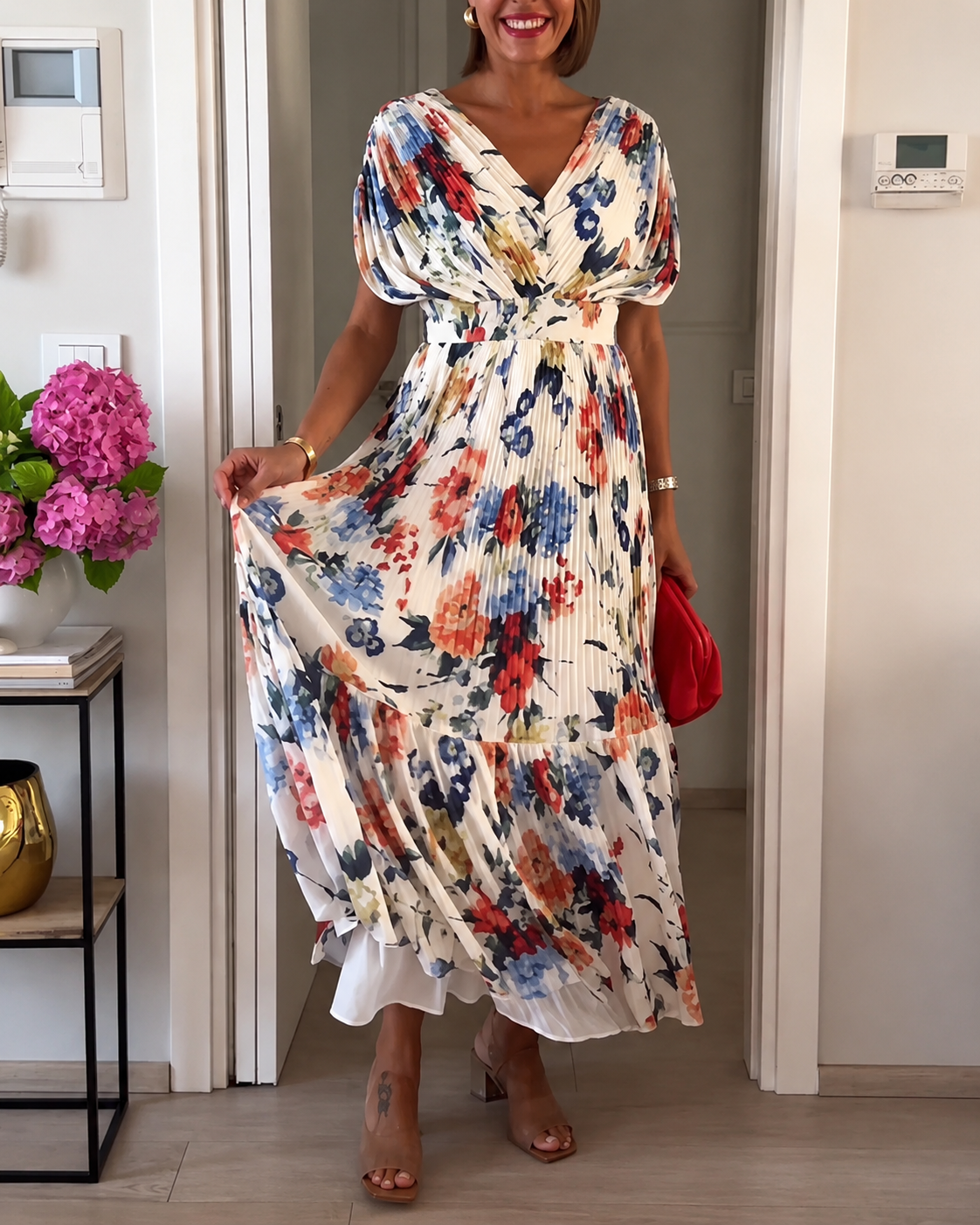 Sharon - Stilvolles, plissiertes Kleid mit Blumenmuster