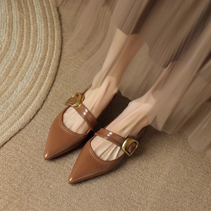 Teegan - Spitz zulaufende flache Schuhe mit niedrigem Absatz