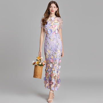 Nina - Stilvolles Kleid mit Blumenstickerei für Mädchen