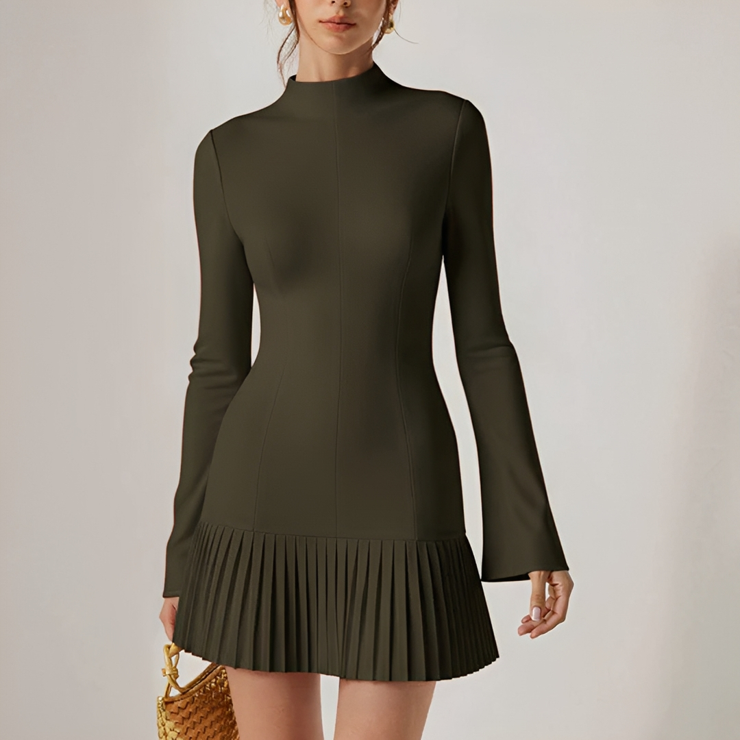 Elva - Stilvolles kurzes Kleid mit Falten