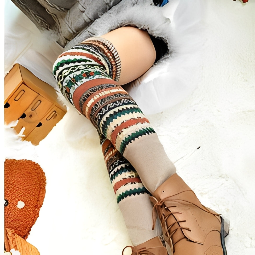 Suzanna - Elegante und flauschige Socken
