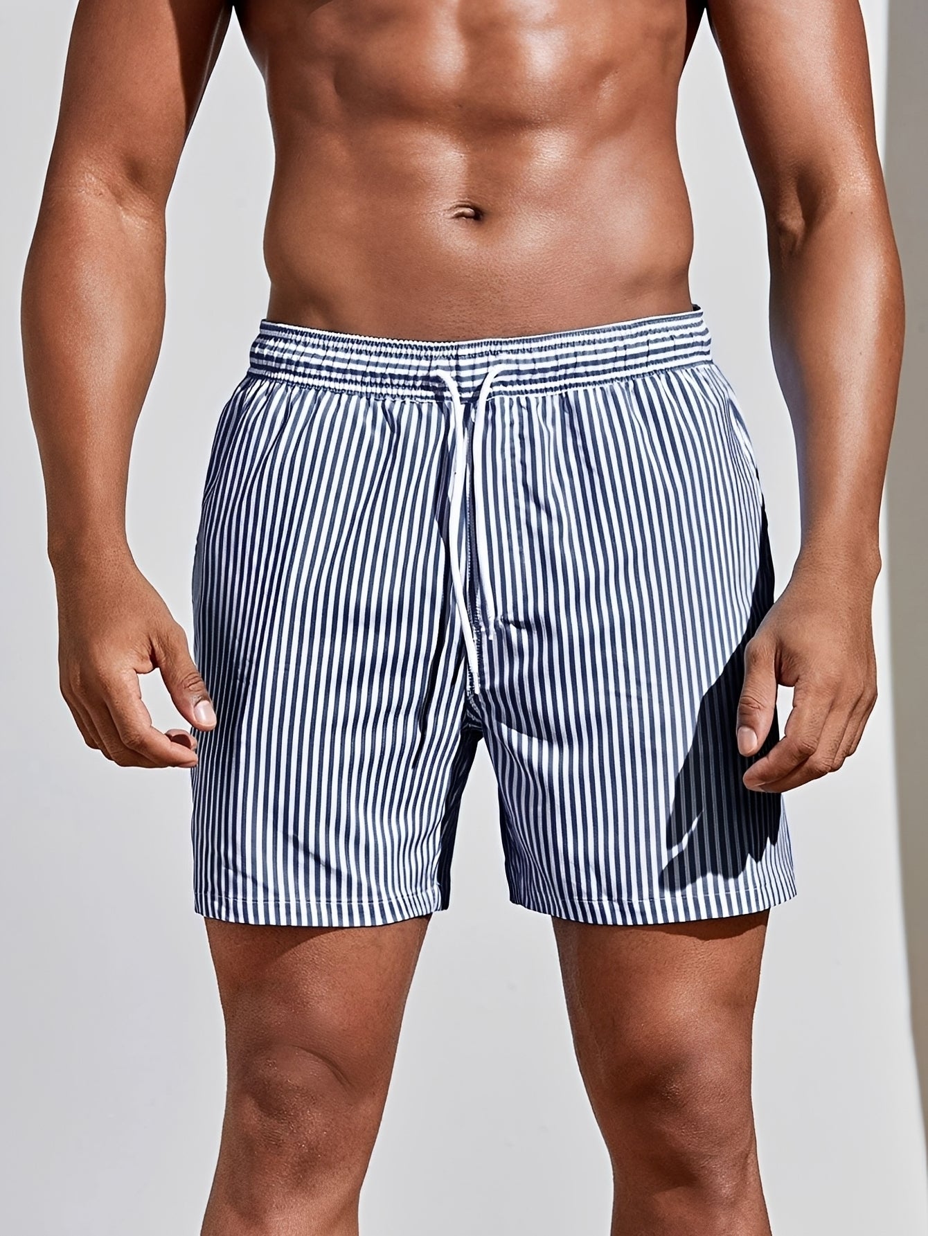 Reuben - Gestreifte schnell trocknende Badeshorts