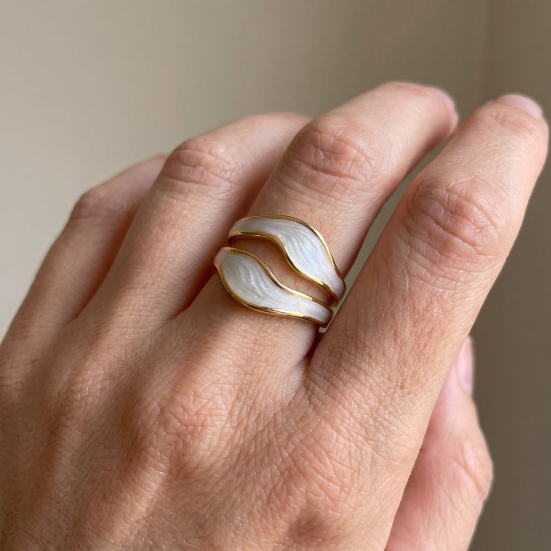 Niana – Vintage-Ring aus hellem Metall