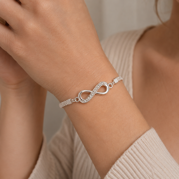 Naya – Damenarmband mit feinem Unendlichkeitssymbol