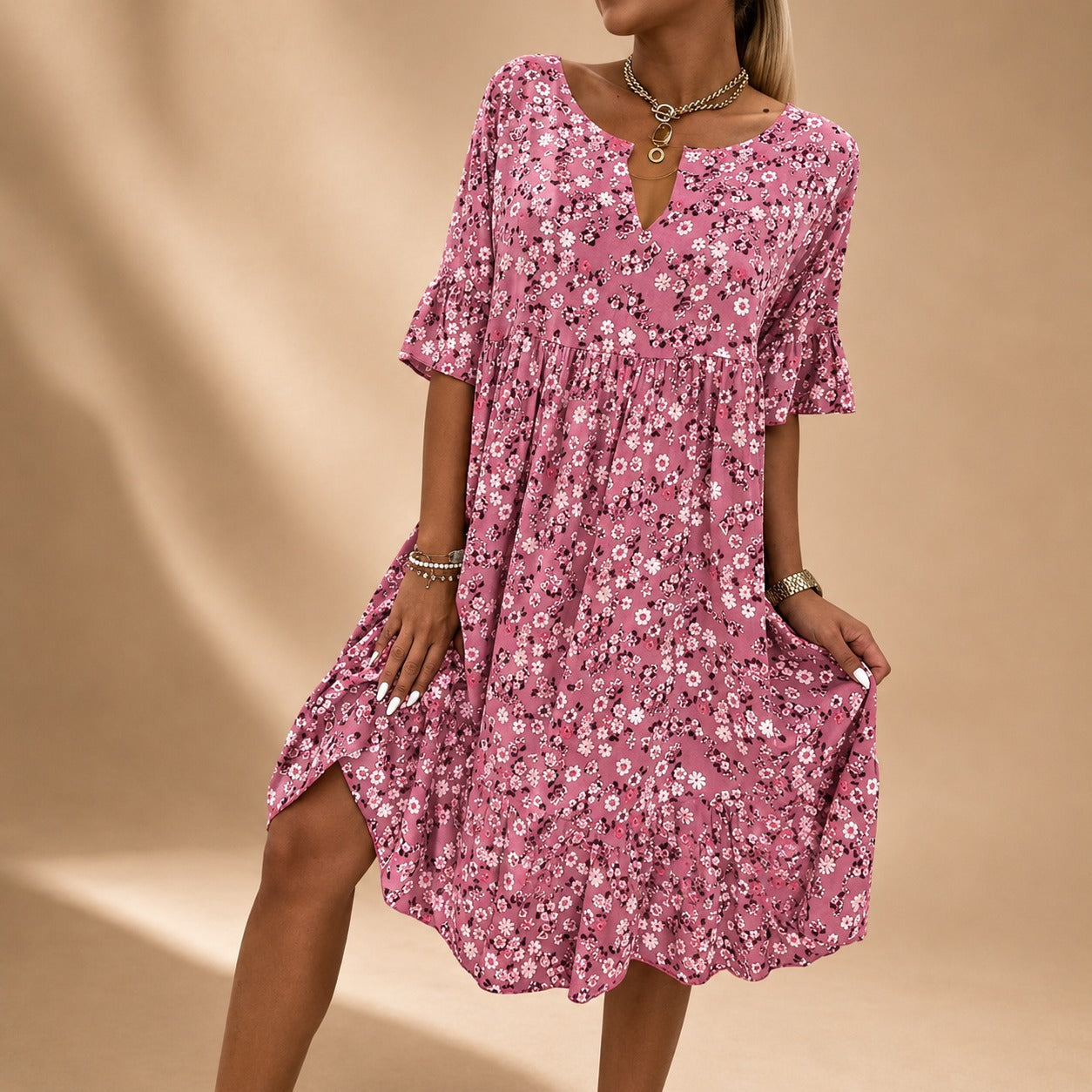 Lilian - Elegantes Blumiges Fließendes Kleid