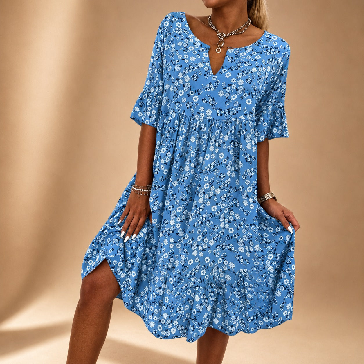 Lilian - Elegantes Blumiges Fließendes Kleid