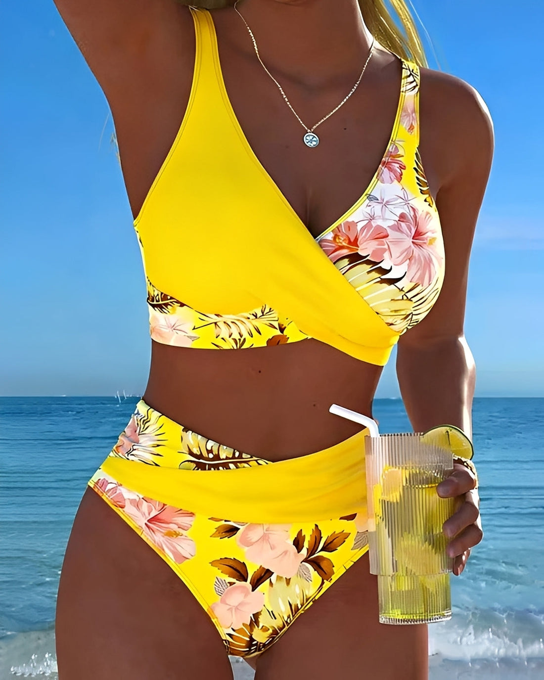 Eleri - Stilvolles Florales Bikini
