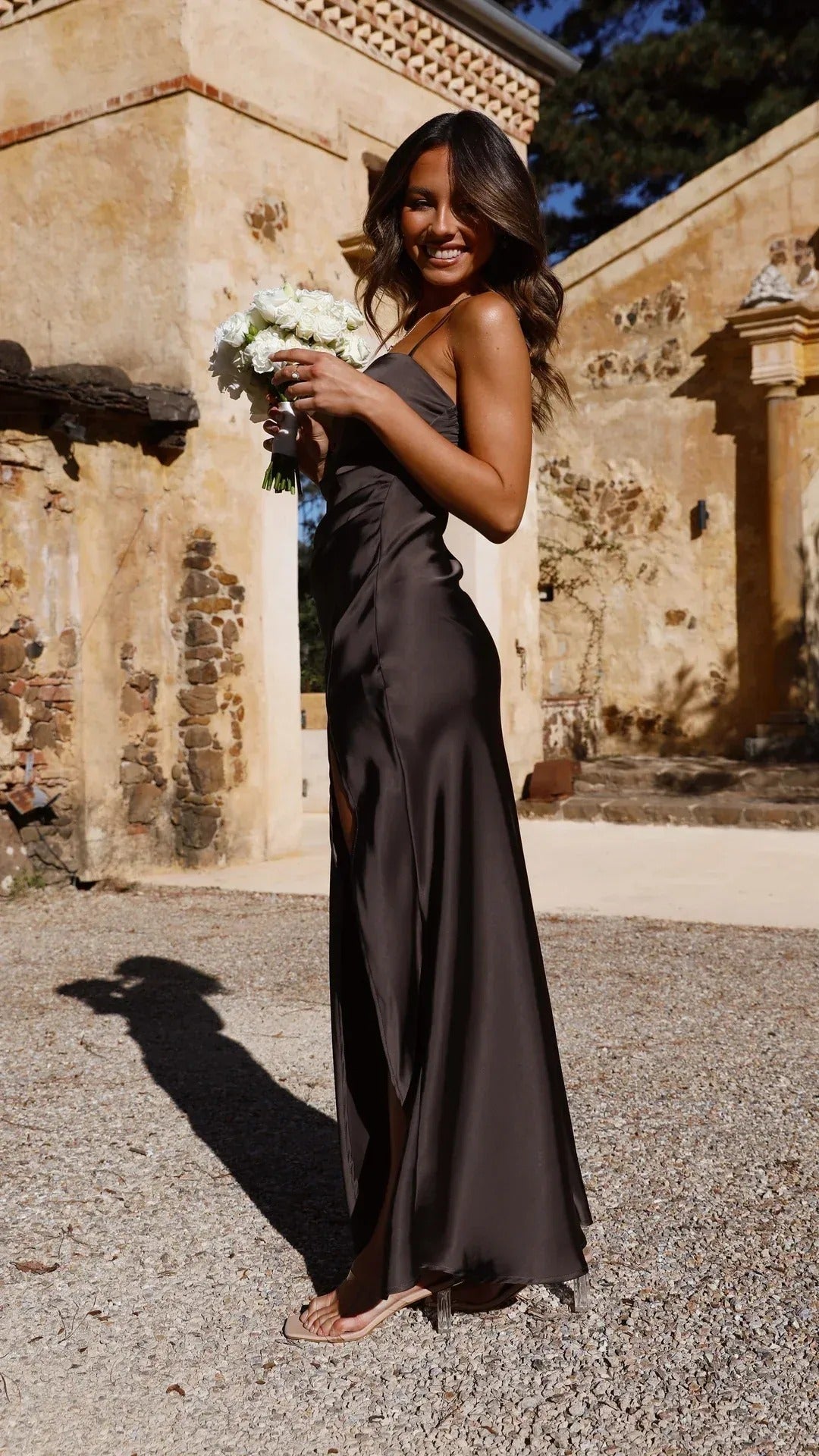 Asha - Elegantes Maxikleid mit Seitenschlitz