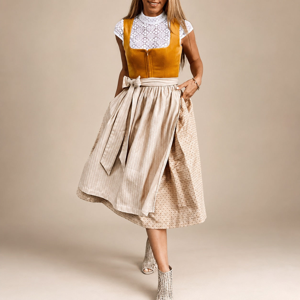 Jazmine - Klassisches kurzärmeliges Oktoberfest-Kleid