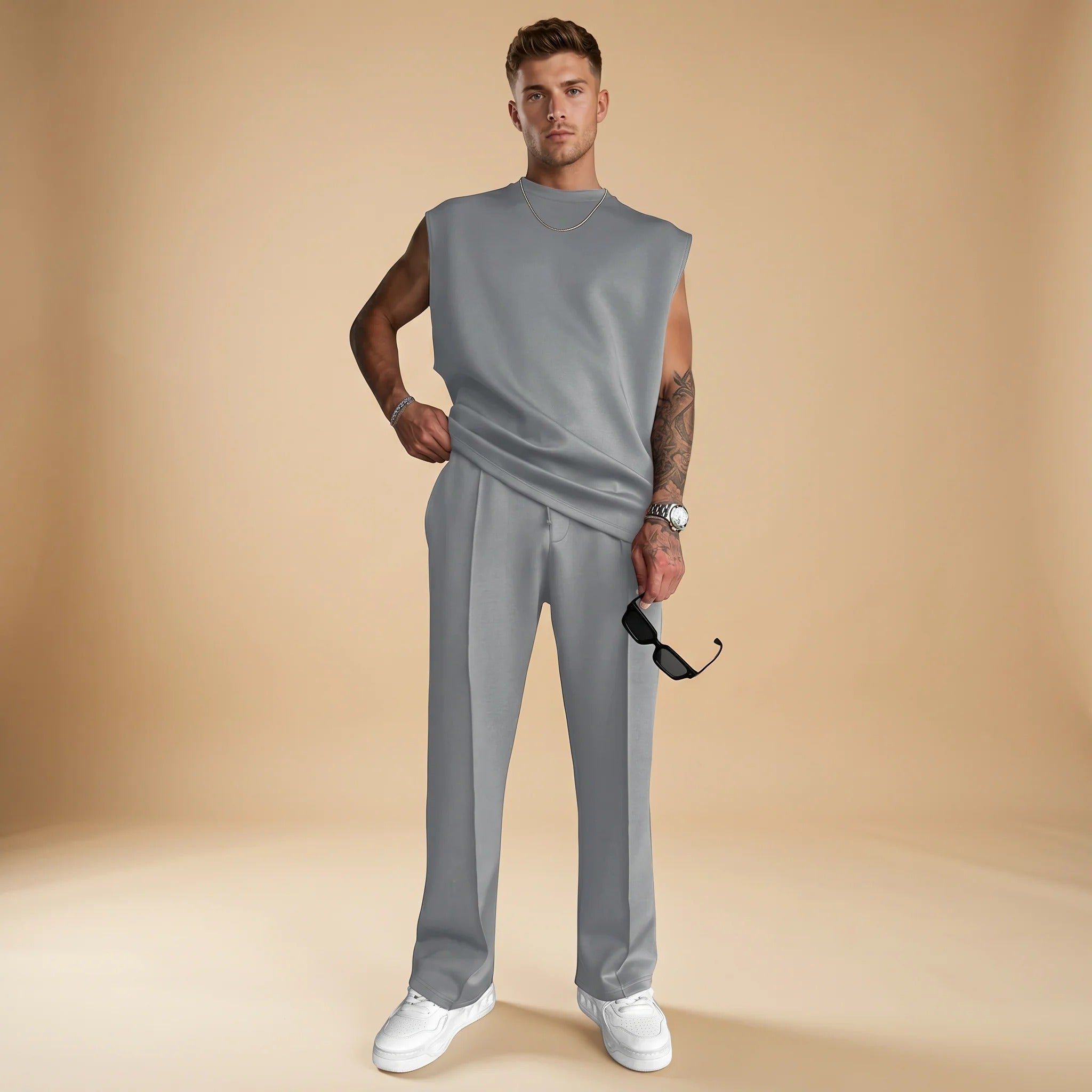 Kody - Minimalistisches Tanktop-Hosen Set