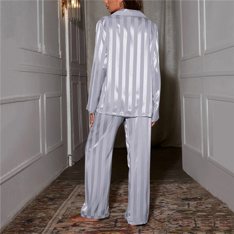 Elegante Damenpyjamas aus sanftem Material