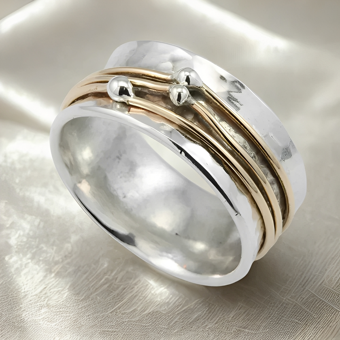 Alix – Ring im Retro-Stil aus Silber und Gold