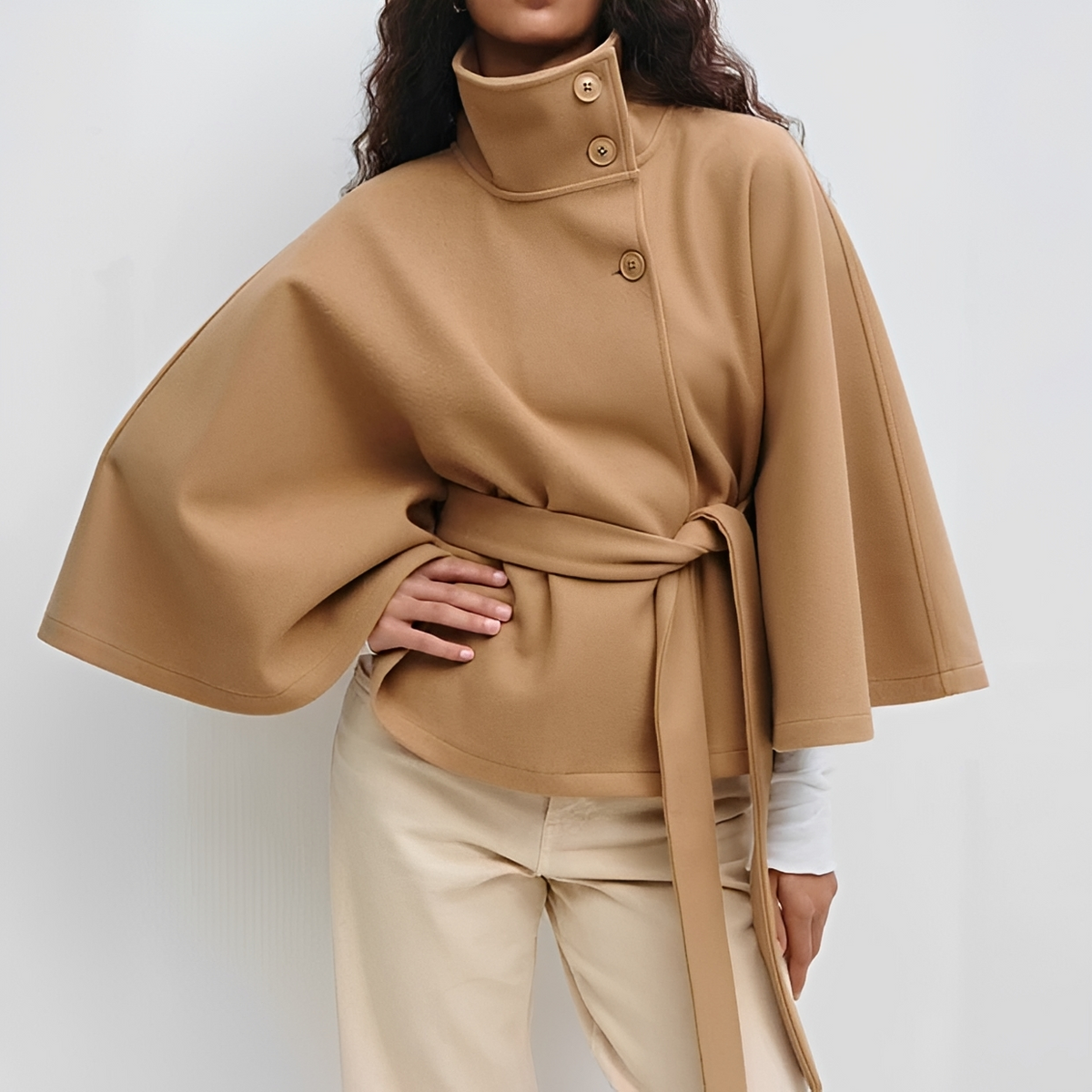 Loraine - Eleganter und bequemer Mantel mit Gürtel