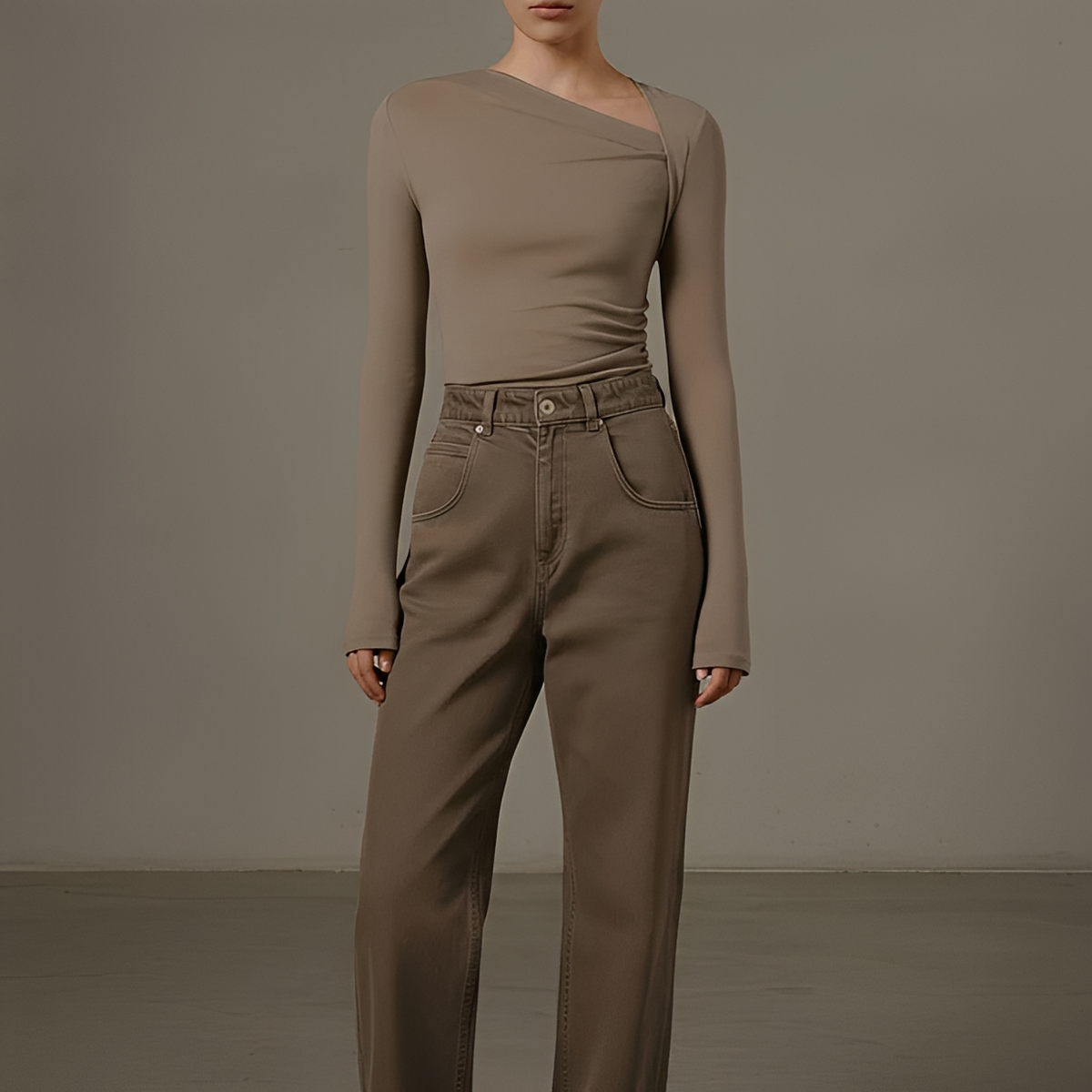 Selina - Asymmetrisches geripptes Top