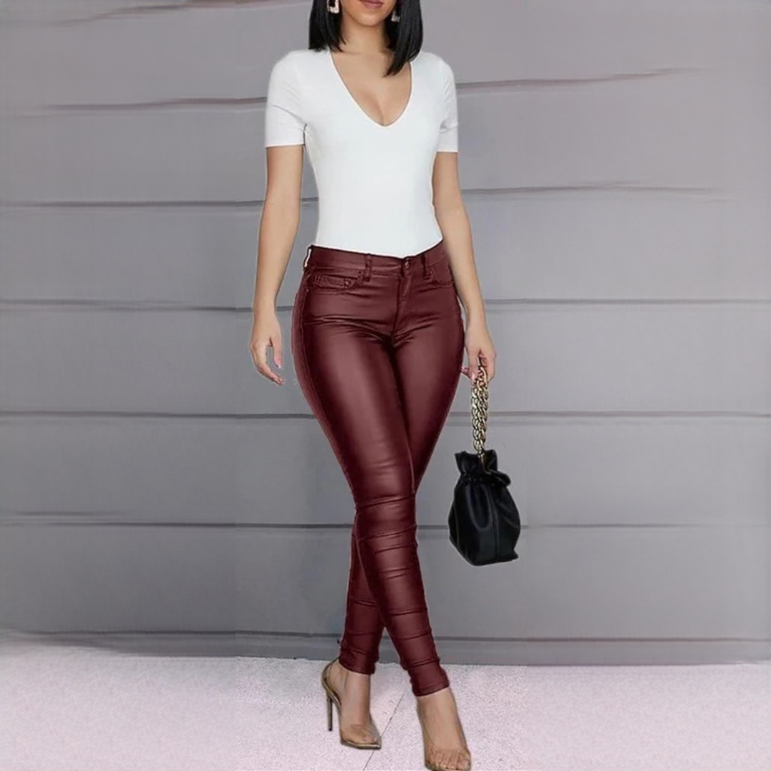 Dina - Elegante und moderne Slim-Fit-Hose