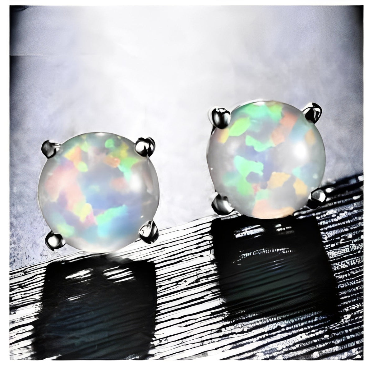 Camille – Stilvolle Ohrstecker aus Opal