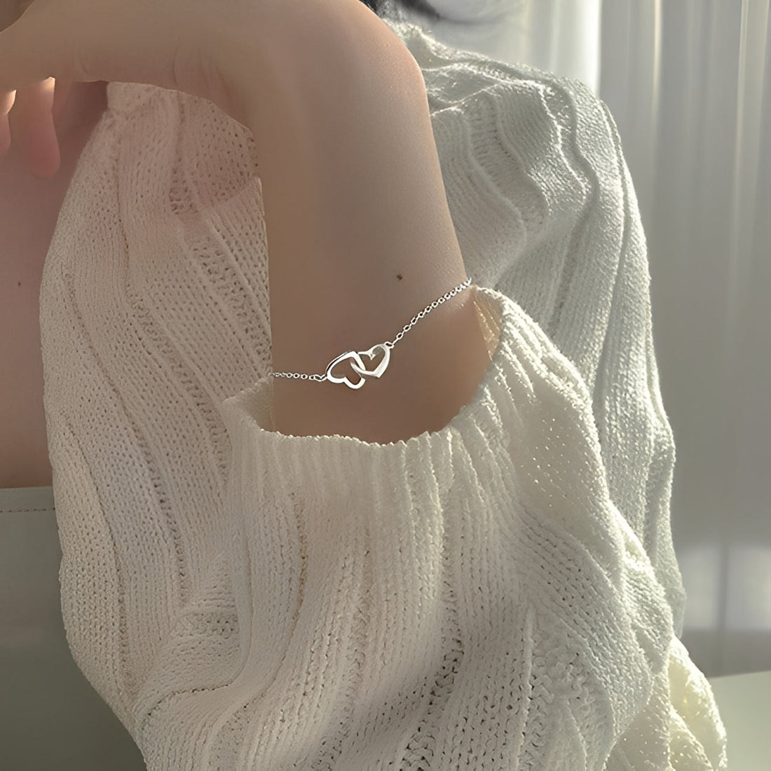 Amara – Armband mit doppeltem Herzsymbol