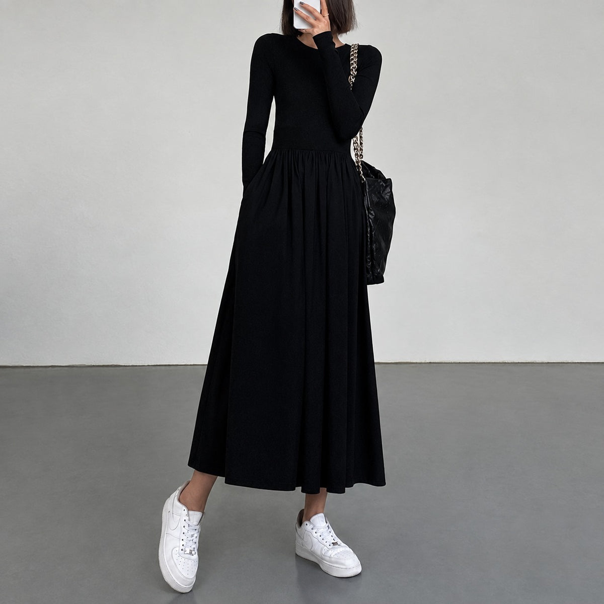 Damen Maxikleid mit Langarm, Rundhals und Taschen - Regular Fit