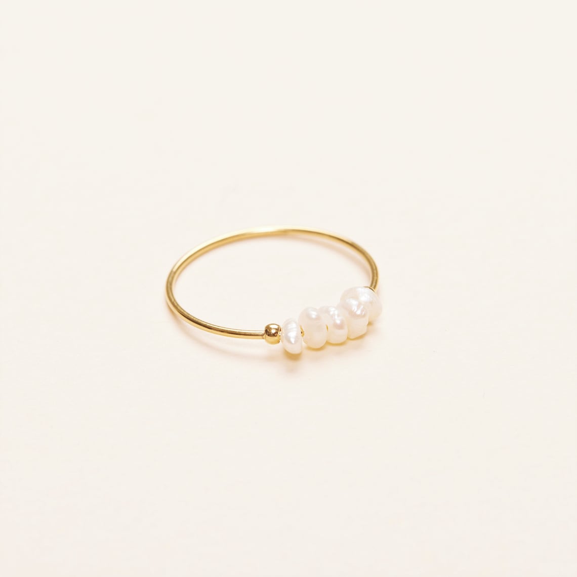 Ring mit Mini-Süßwasserperlen