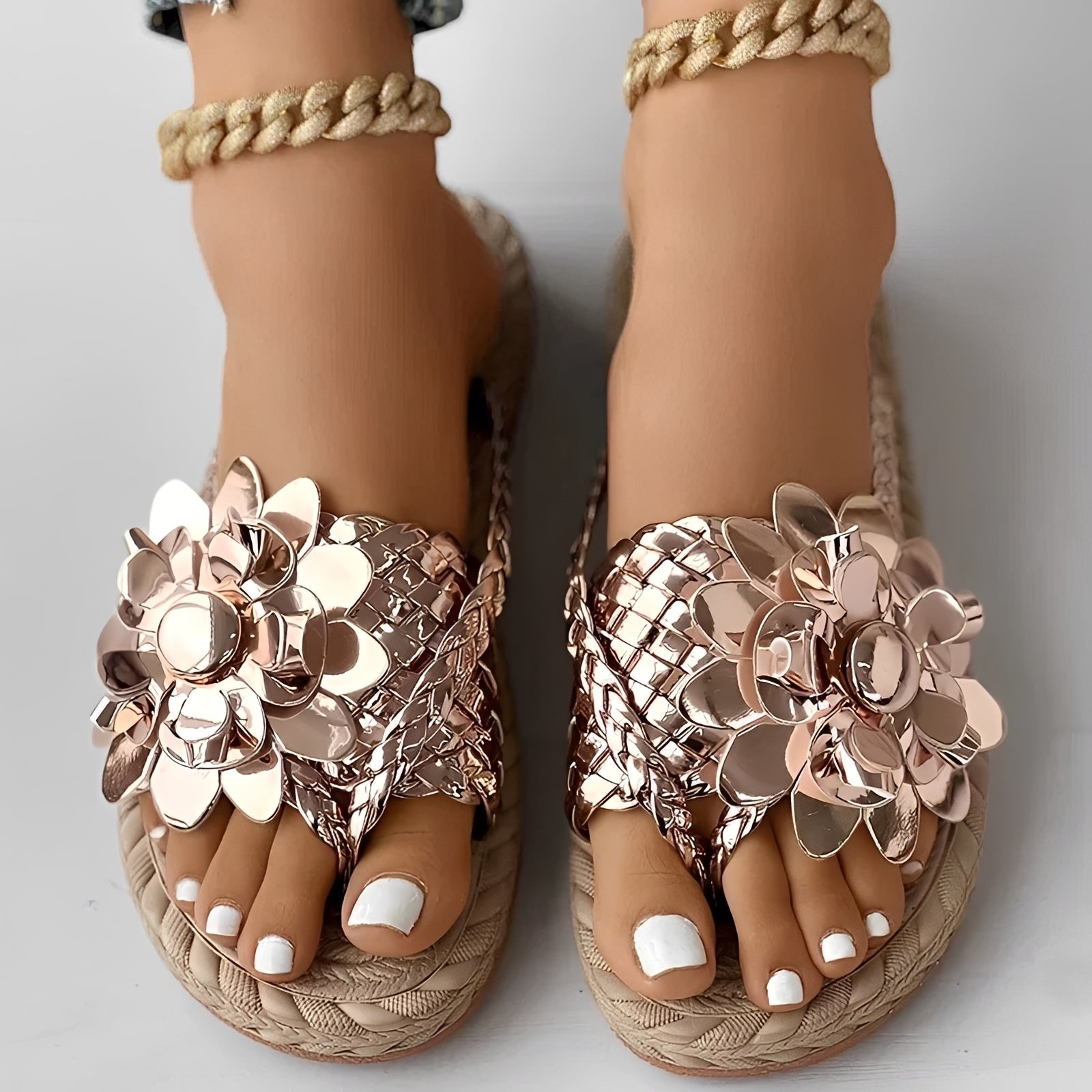 Saira - Lässige Gewebte Flip Flops