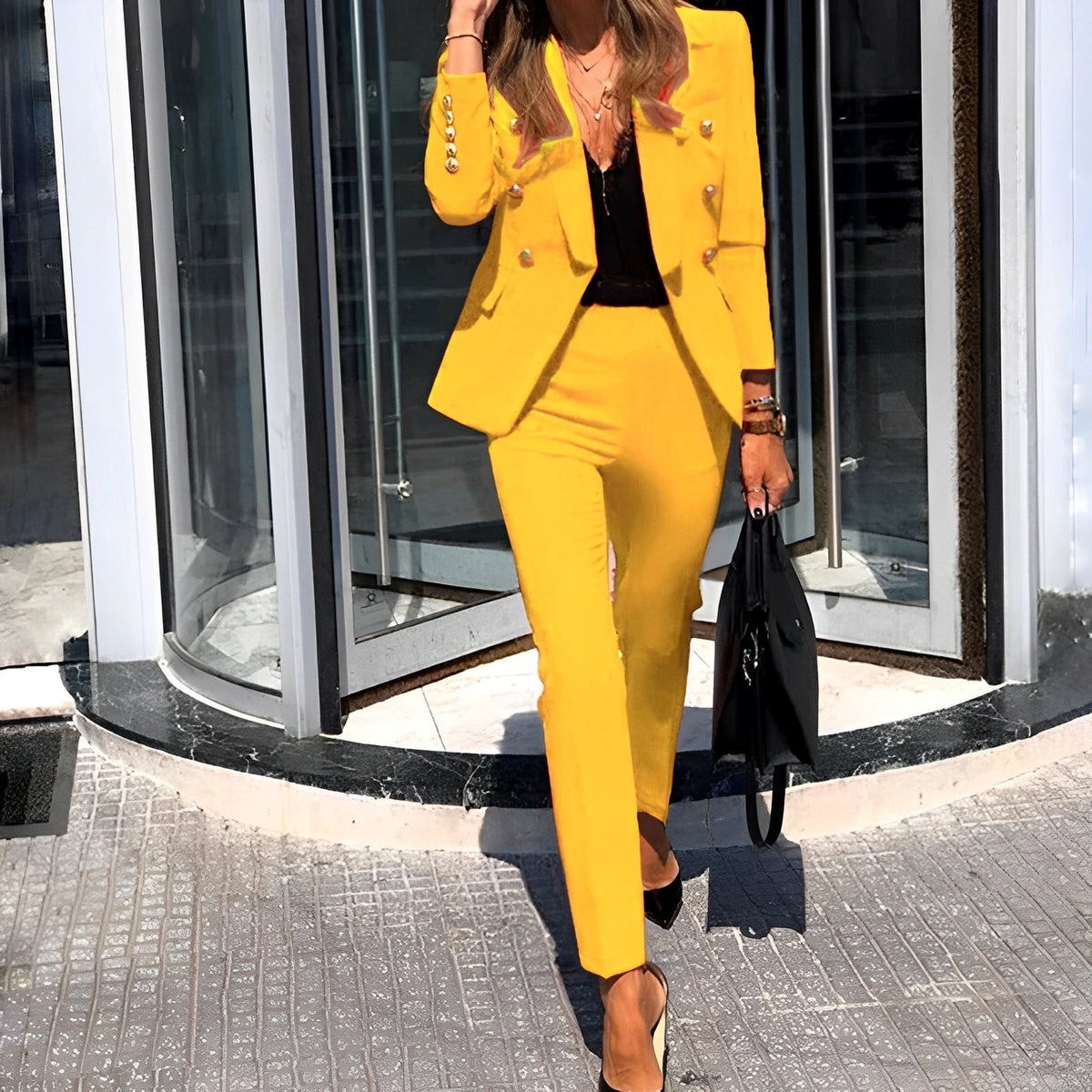 Wendy – Elegantes Outfit aus Blazer und Hose