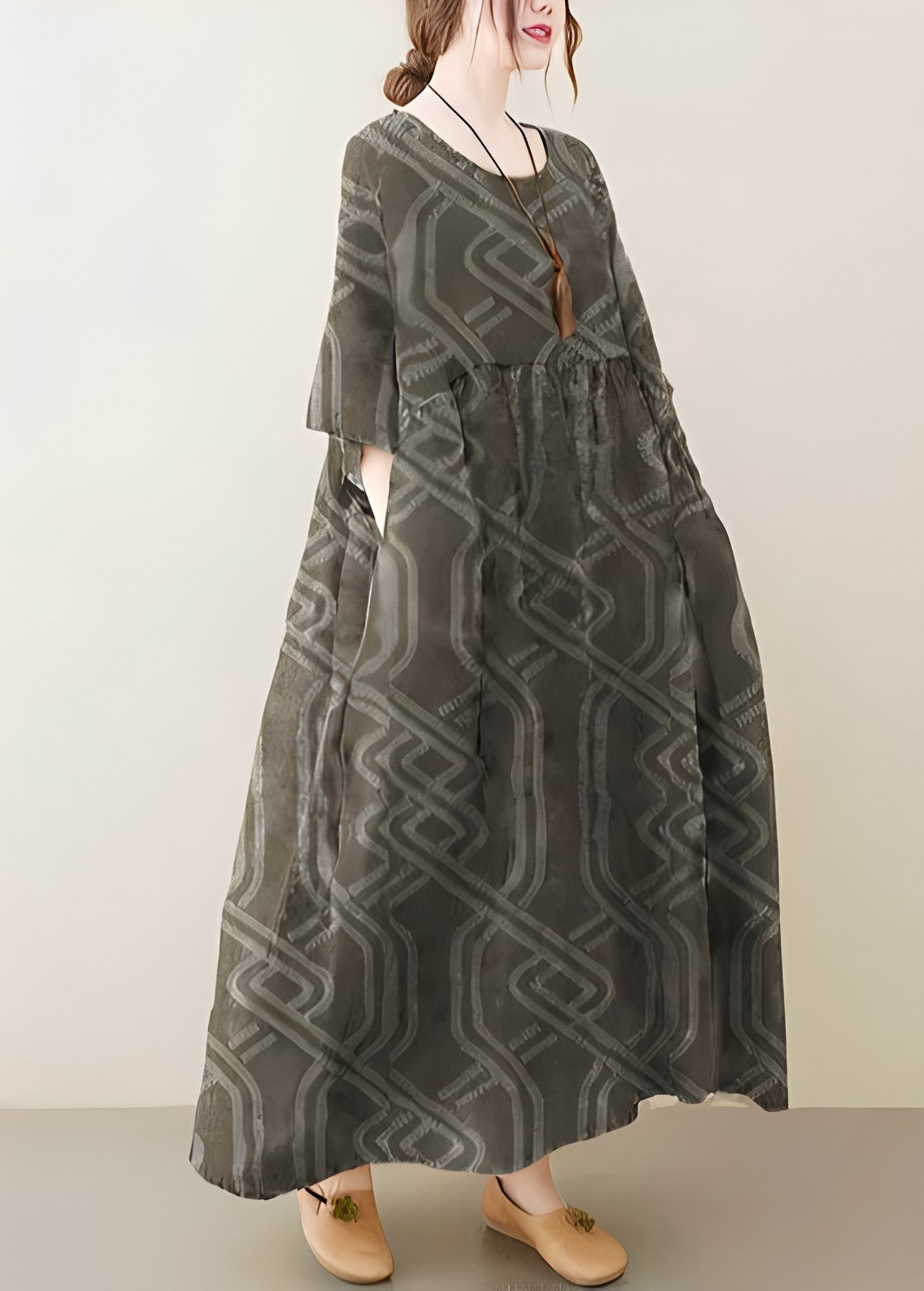 Mariam - Stilvolles, locker sitzendes Kleid mit weitem Saum für Damen