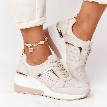 Maya - Athletische Sneakers mit Schnürung